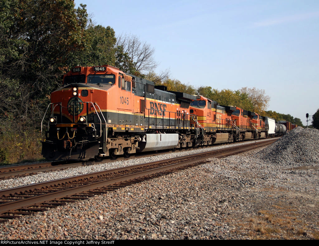 BNSF 1045